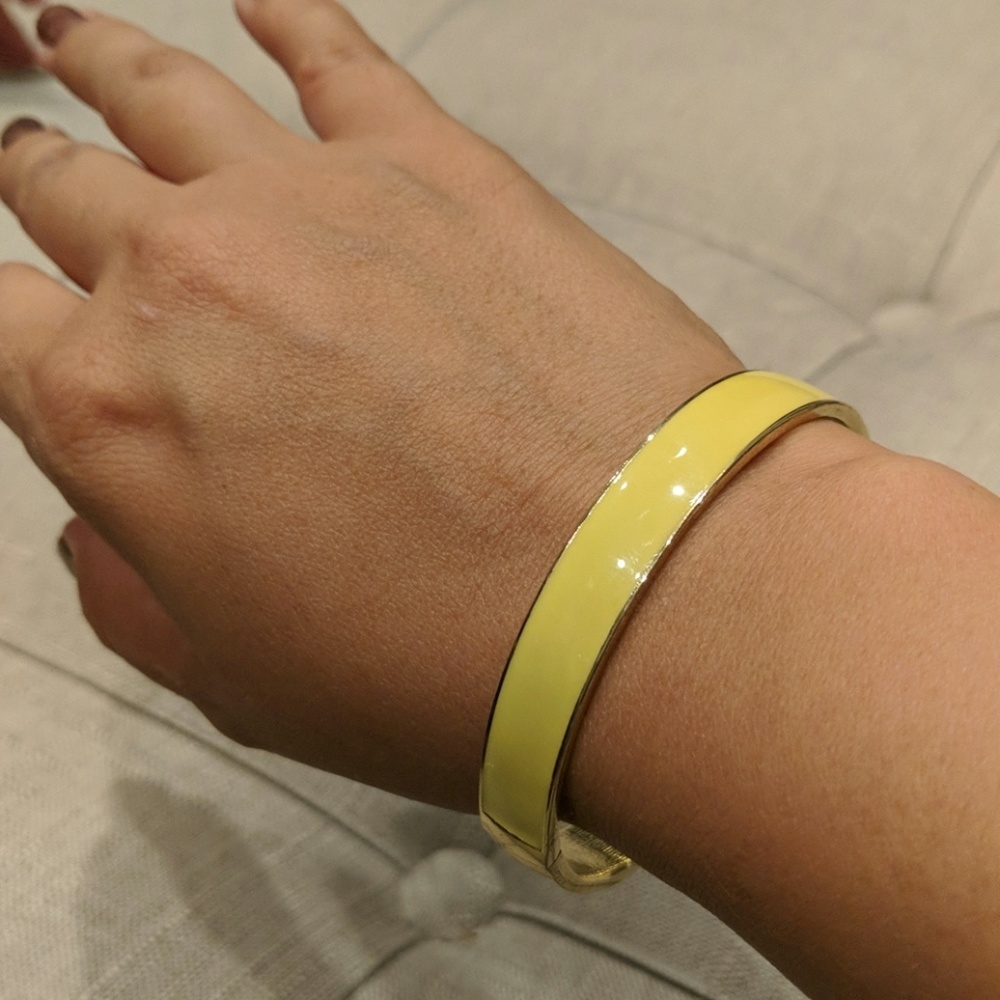 Yellow bangle - Picture 4 of 4